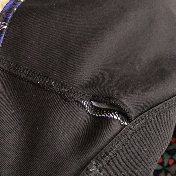 Victoria's Secret strappy plunge sports bra XS - Picture 10 of 15